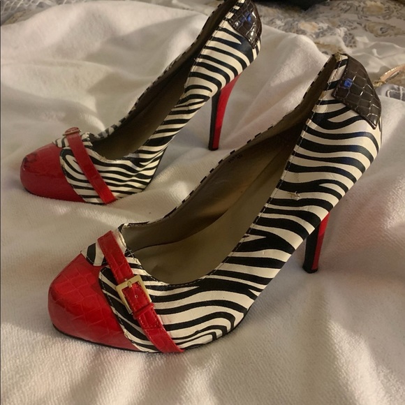 Shoes - Picture 12 of 14